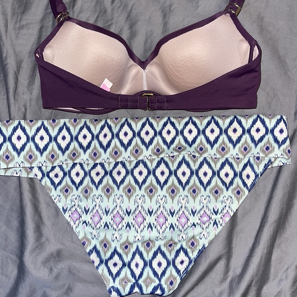 Victoria secret bikini - Picture 2 of 2